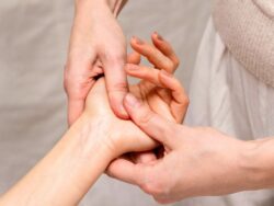 VIP – Reflexzónás kézmasszázs tanfolyam